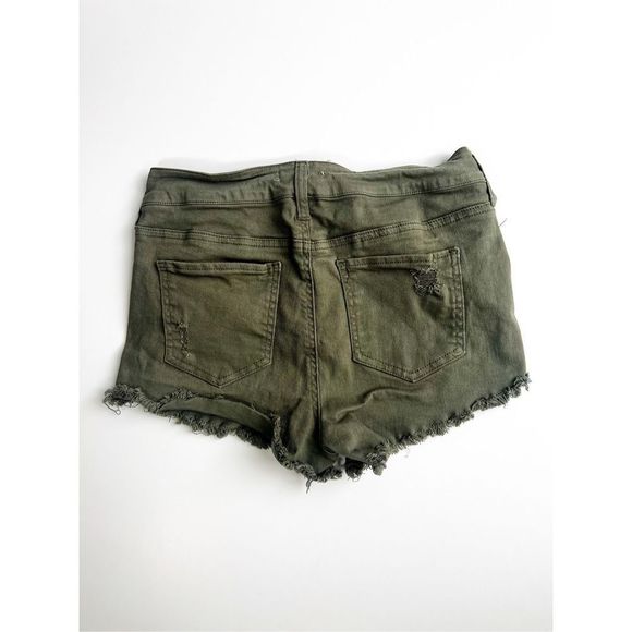 Altar’d State Green Distressed Denim Jeans Shorts Women’s Size 27/5 - Picture 3 of 3